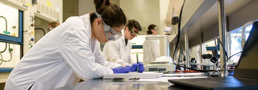 SPU students record their findings in the lab